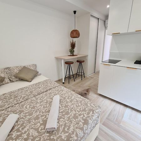 Balance Apartments Копер Экстерьер фото