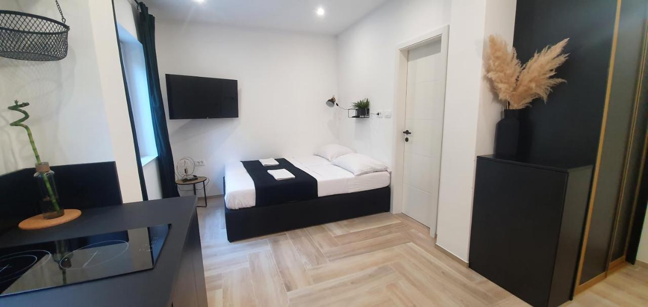 Balance Apartments Копер Экстерьер фото